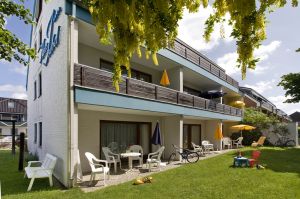 Gartenseite - Bild 1: Appartement 9 Haus Isabel an der Nordsee Büsum