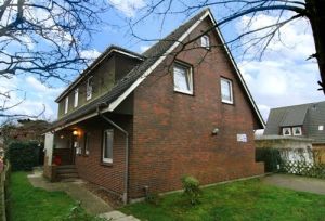 Das Haus hat 4 sep. Ferienwohnungen und wird das ganze Jahr über vermietet. - Bild 8: Sylt - Westerland Ferienwohnung mit Internet / Wlan im EG. Whg. 1