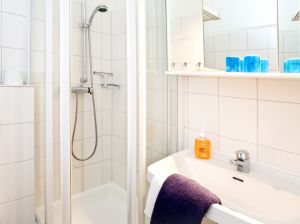 Badezimmer - Bild 5: Appartement 5 Haus Isabel an der Nordsee Büsum