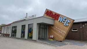 Einzigartig :das Indoor Spielparadies AndersWelt. Nur 400 Meter vom Ferienhaus entfernt - Bild 23: Nordsee / Ostfriesland strandnahes Ferienhaus 1-5 Personen (Hund erlaubt)