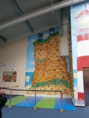 Indoor Spielparadies auf 3.200 qm
Mit der Kurkarte kostenloser Eintritt - Bild 32: Nordsee / Ostfriesland strandnahes Ferienhaus 1-5 Personen (Hund erlaubt)