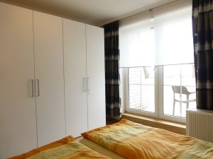 Bild 2: Ferienwohnung auf Wangerooge direkt am Strand mit Meerblick und 2 Balkonen