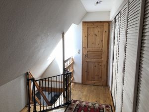 mit Treppenabsicherung - Bild 20: Hus Everschop - Friesenfinca im alten Ortskern von Tetenbüll - nahe SPO