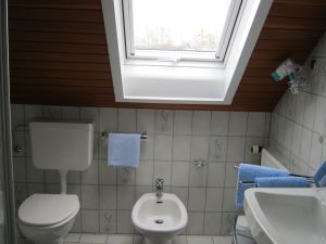 Bad - Bild 7: Ferienwohnung am NOK