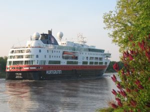 Ein Schiff der Hurtigrute - Bild 1: Ferienwohnung am NOK