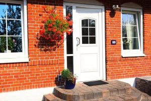 Türeingang zur Fewo - Bild 2: Ländliche Fewo nahe der Nordsee, ideal für Umgebungsausflüge