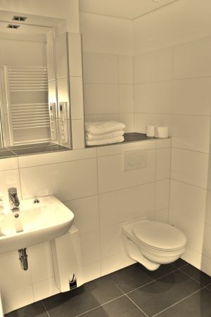 WC,Waschbecken,große Ablage mit Föhn - Bild 12: Fewo Cux-Duhnen "Duhner-Meeresbrise" H311 Hohe Worth
