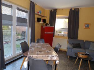 Bild 5: Hooksiel: Fewo MUSCHEL. Zentral, strandnah, Terrasse+Balkon, max. 2 Hunde!