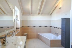 Bild 12: Ferienhaus "Lachmöwe", Urlaub mit Hund, Kamin, Sauna, Zaun, - 6 P., Nordsee