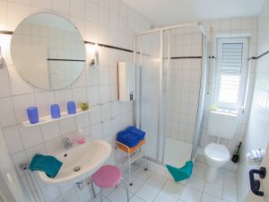 Bild 12: Ferienwohnung Nina 1 - Strandnahe, nur 5 Minuten zum alten Kurhaus