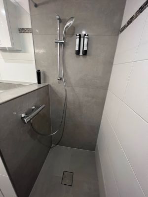 Bild 21: Ferienhaus Mia, eingezäunter Garten / fast Alleinlage / 4-5 Hunde