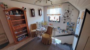 vor der Ferienwohnung - Bild 19: Norden/ Norddeich Ferienwohnung Stella für 1-3 Personen, Balkon, + Hund