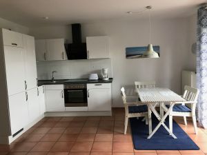 Bild 3: Nordseebad Hooksiel - Strohhus Wohnung 2