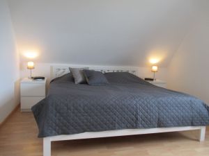 Bild 8: Carolinensiel: Fewo RUHEPOL direkt am Deich, Balkon, max. 5 Gäste + Hunde
