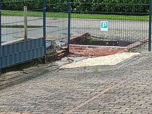 Parkplatz auf dem Grundstück - Bild 11: Ferienwohnung in der Nähe der ostfriesichen Nordseeküste